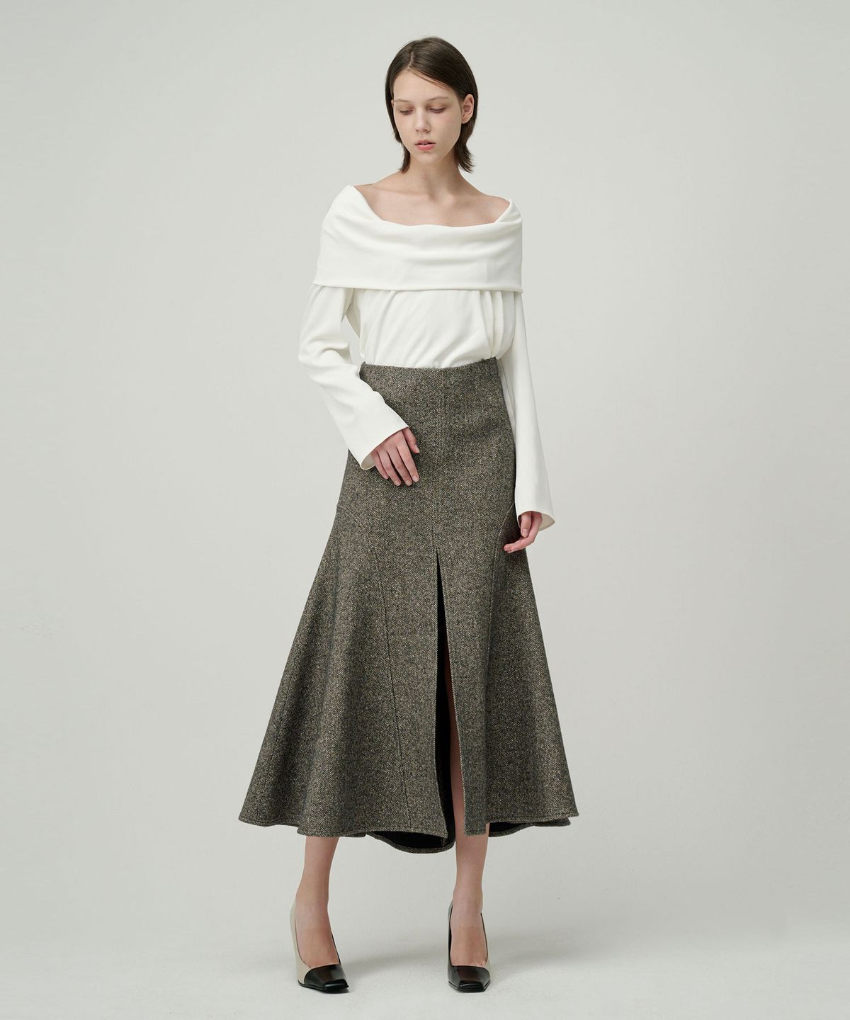 세컨드 아르무아(02ARMOIRE) Aveline Skirt _ Dark Grey