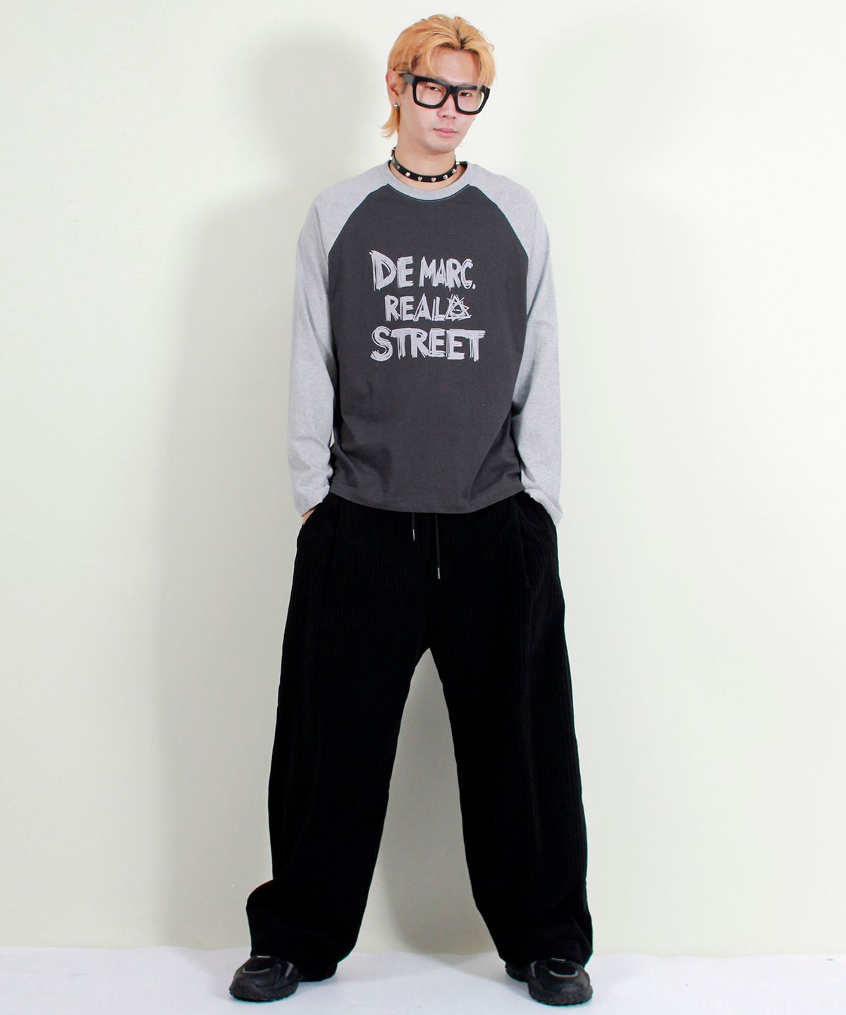 드마크(DEMARC) 코듀로이 리얼 와이드 원턱 팬츠 블랙