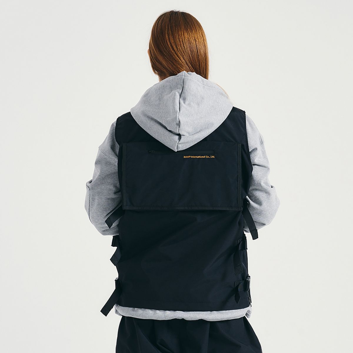 롬프(ROMP) TV DECK VEST (BLACK)