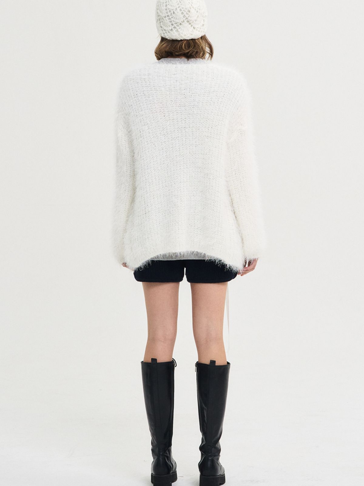 쏘리, 투 머치 러브(SORRY, TOO MUCH LOVE) Adorable Fur String Cardigan_White
