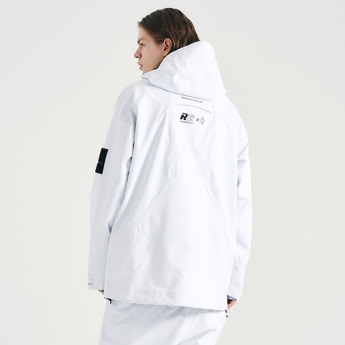 롬프(ROMP) TV R2 HARD JACKET (WHITE)