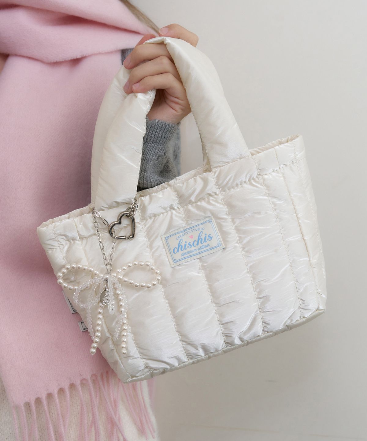 치스치스(CHISCHIS) CHISCHIS PADDING BAG - WHITE