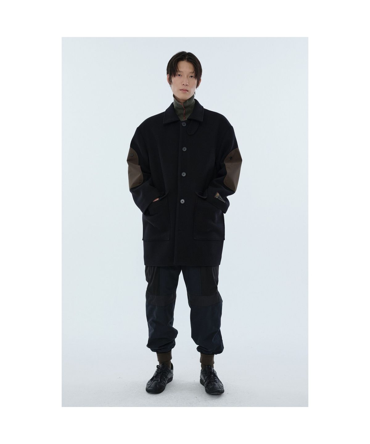 래코드(RECODE) Sleeve Patch Cargo Worker Half Coat_RKCAW24609BKX