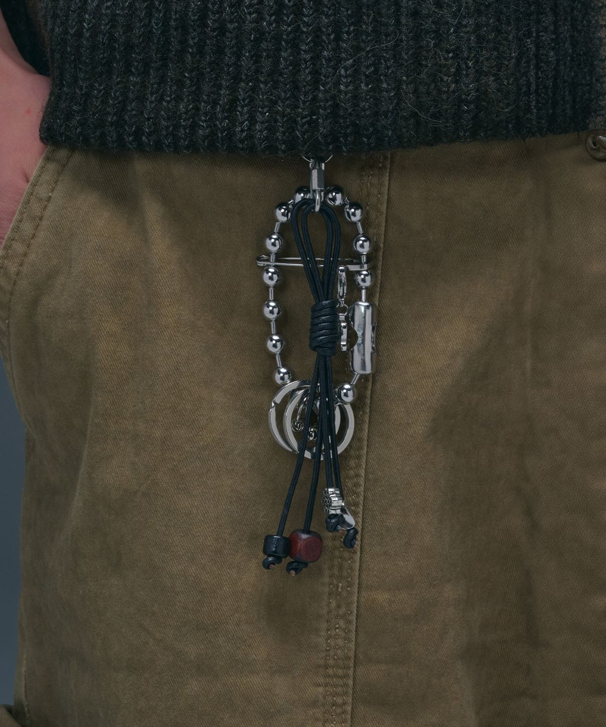 로맨티누어(ROMANTINUER) SN.197 Leather Ball Chain Keyring