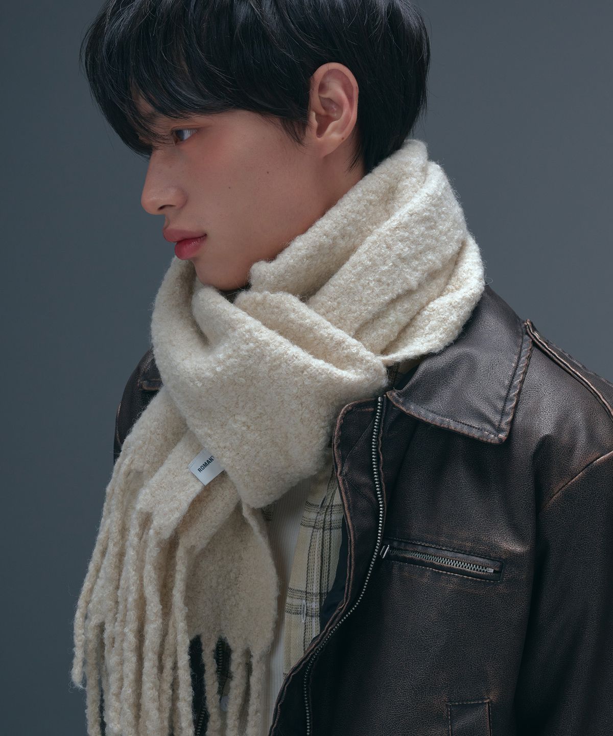 로맨티누어(ROMANTINUER) Soft Wool Muffler (Ivory)