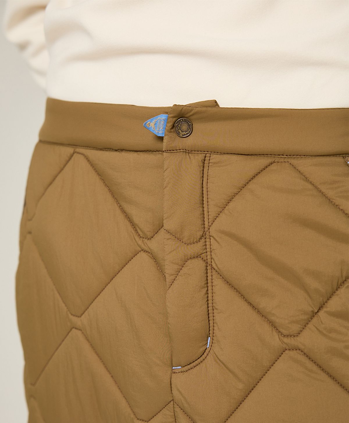 누크피터(NUUKFITTER) AERO FULL ZIP PADDING SHORT_MEN [BEIGE]