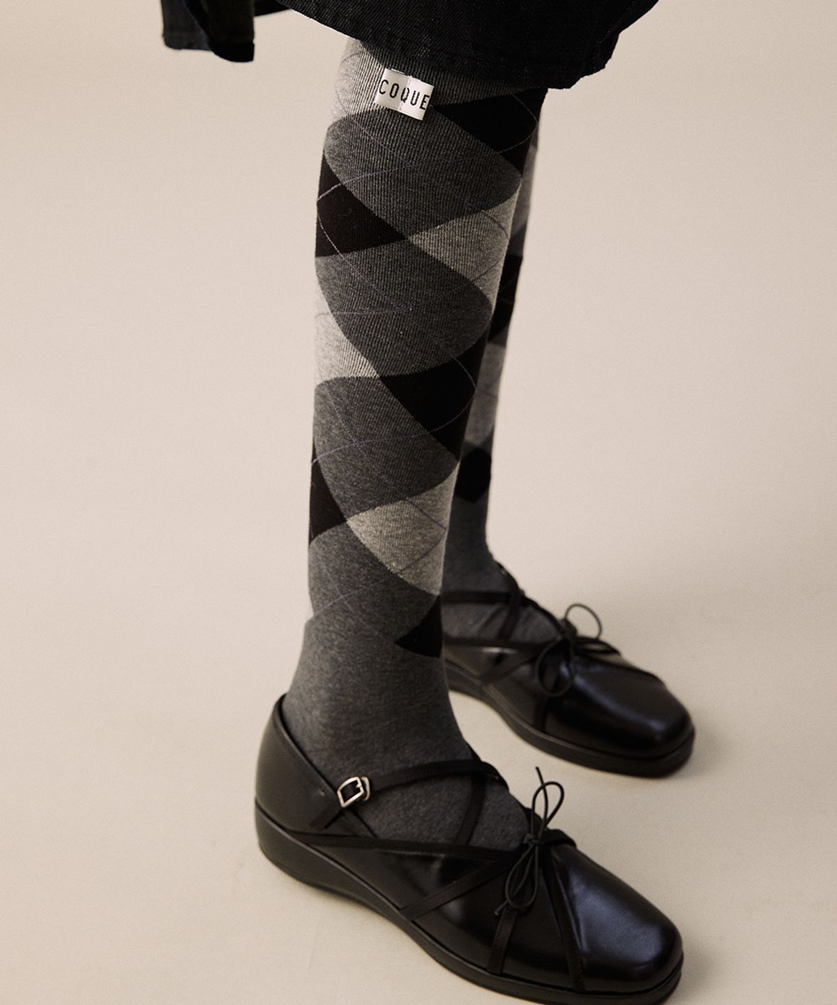 코케트(COQUET) ARGYLE OVER KNEE SOCKS CHARCOAL
