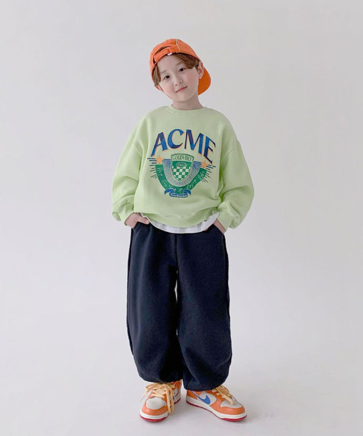 베리클로젯(BERRYCLOSET) [기모] 유니버시티 케미 맨투맨