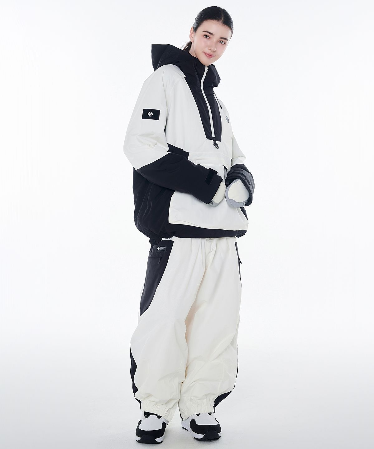 돌아우터웨어(DOLL OUTERWEAR) 2425 피노 자켓&팬츠 보드복 세트 화이트 남녀공용