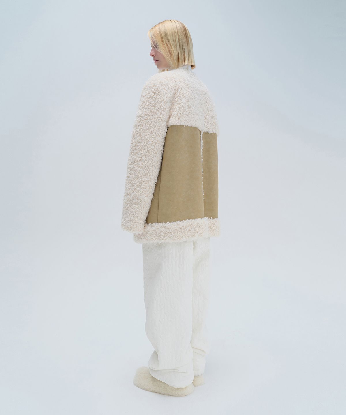 다이애그널(DIAGONAL) FUR SHEARLING COAT (beige)