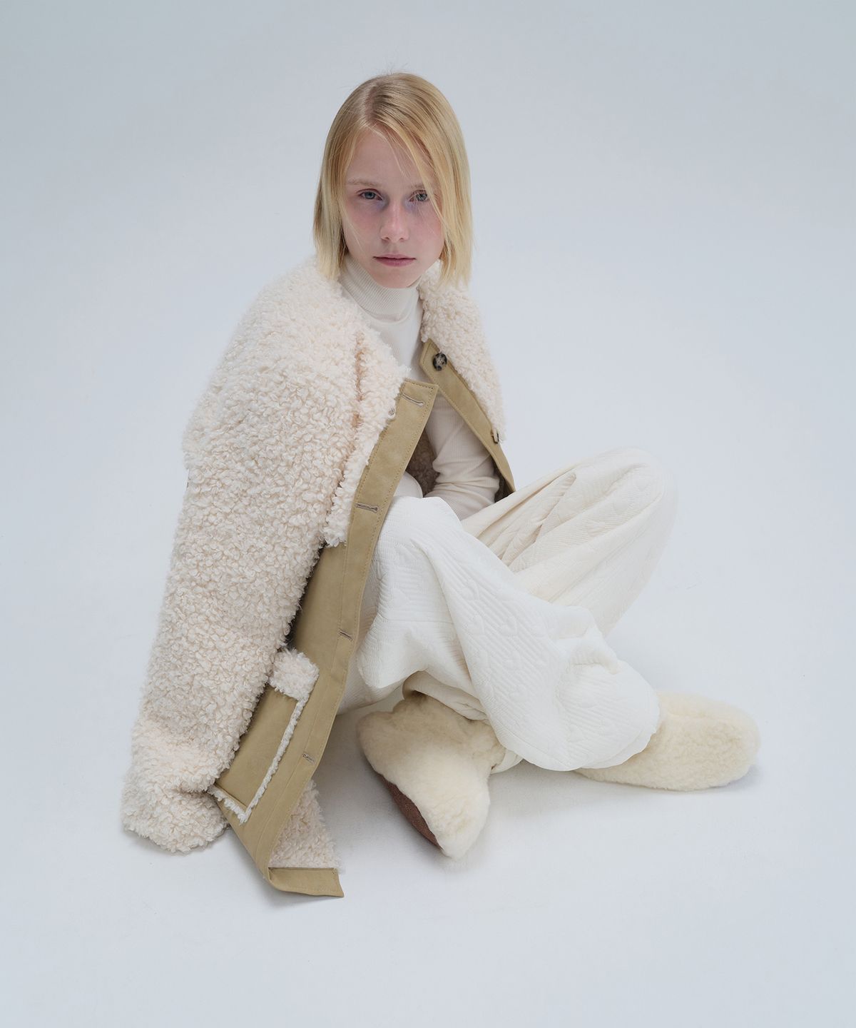 다이애그널(DIAGONAL) FUR SHEARLING COAT (beige)