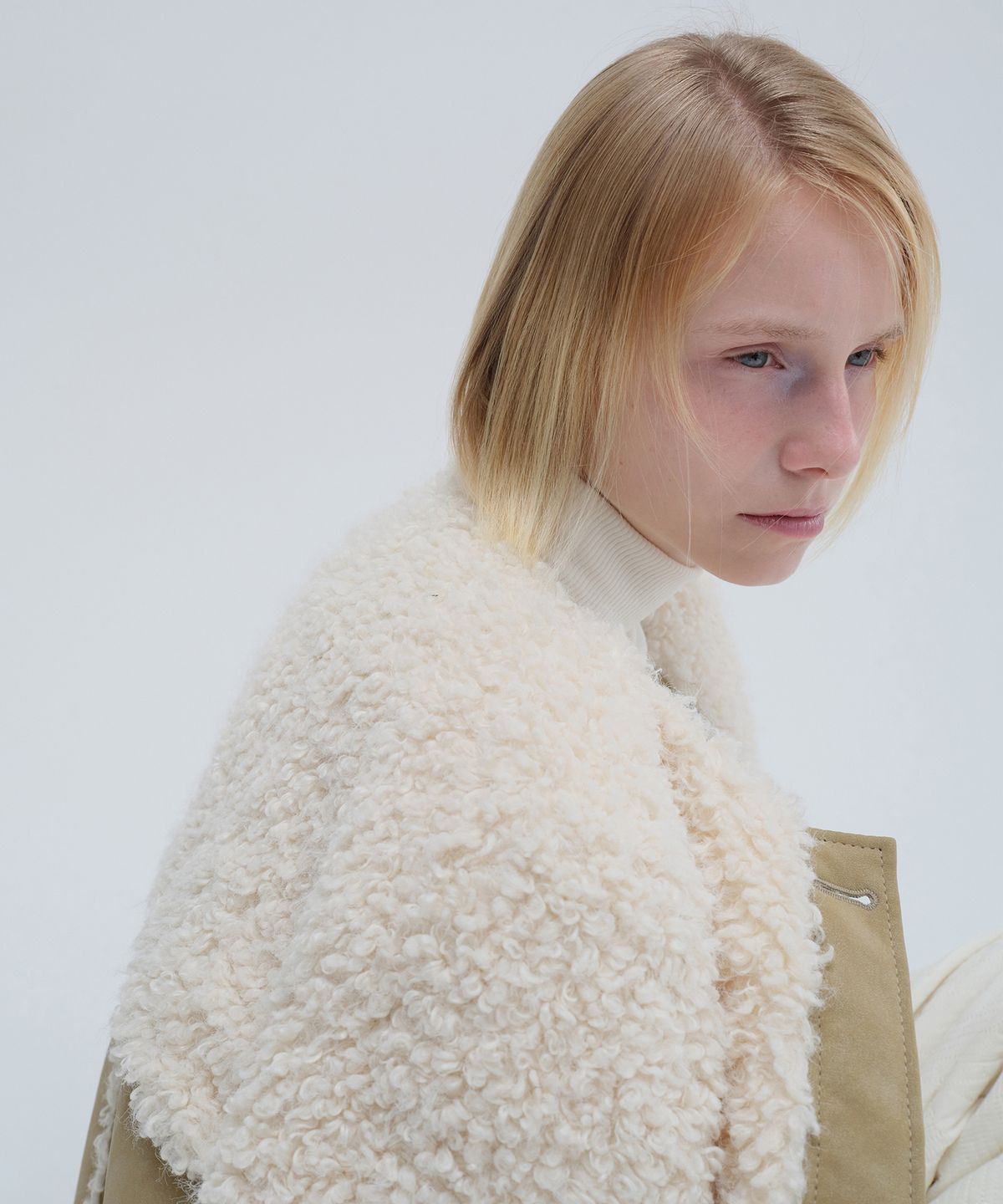 다이애그널(DIAGONAL) FUR SHEARLING COAT (beige)