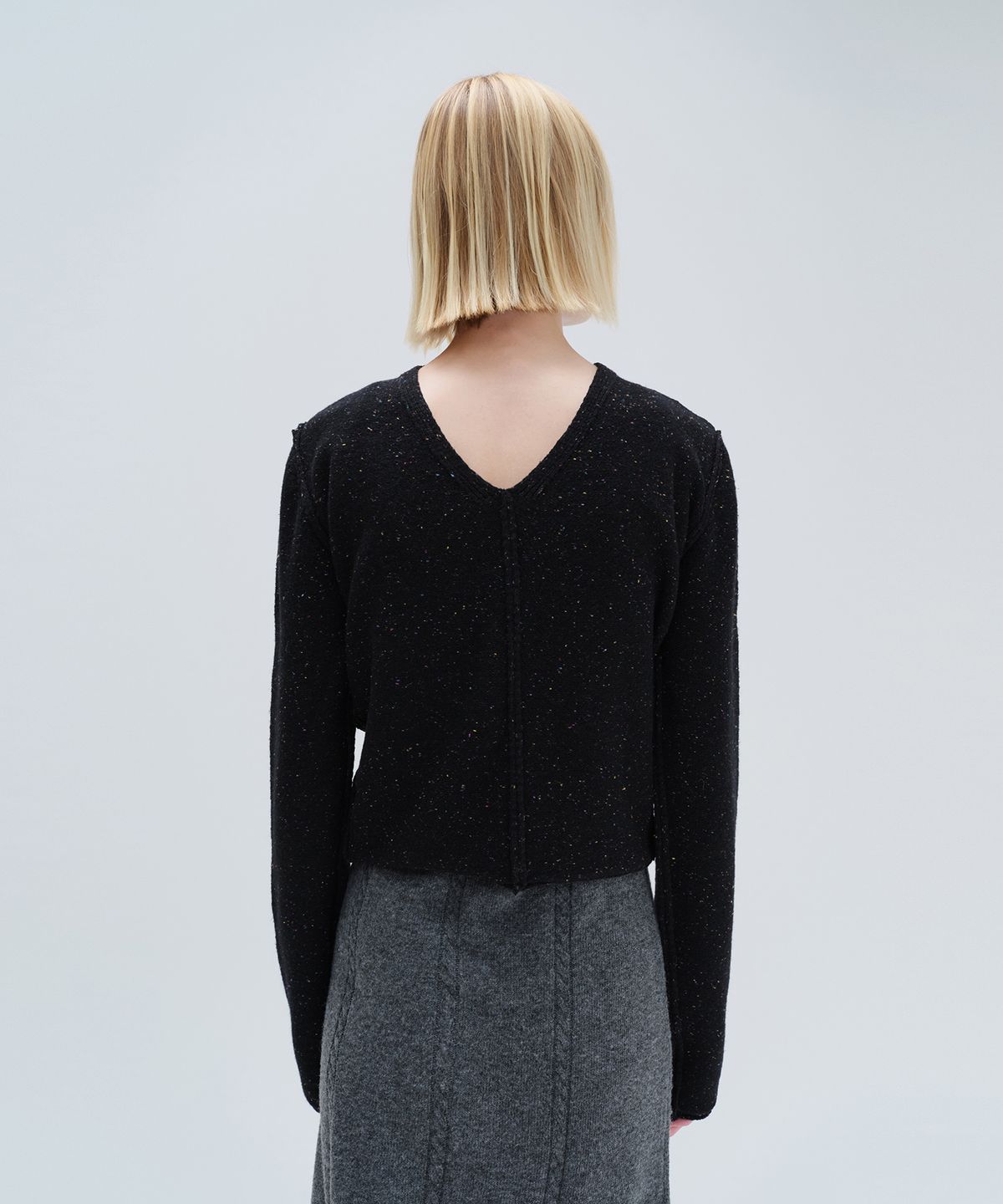 다이애그널(DIAGONAL) V NECK LACE UP KNIT (black)