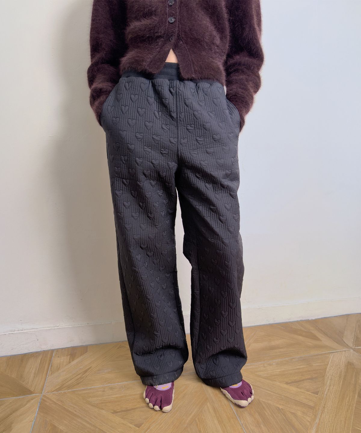 다이애그널(DIAGONAL) HEART STITCHED PADDING PANTS (black)