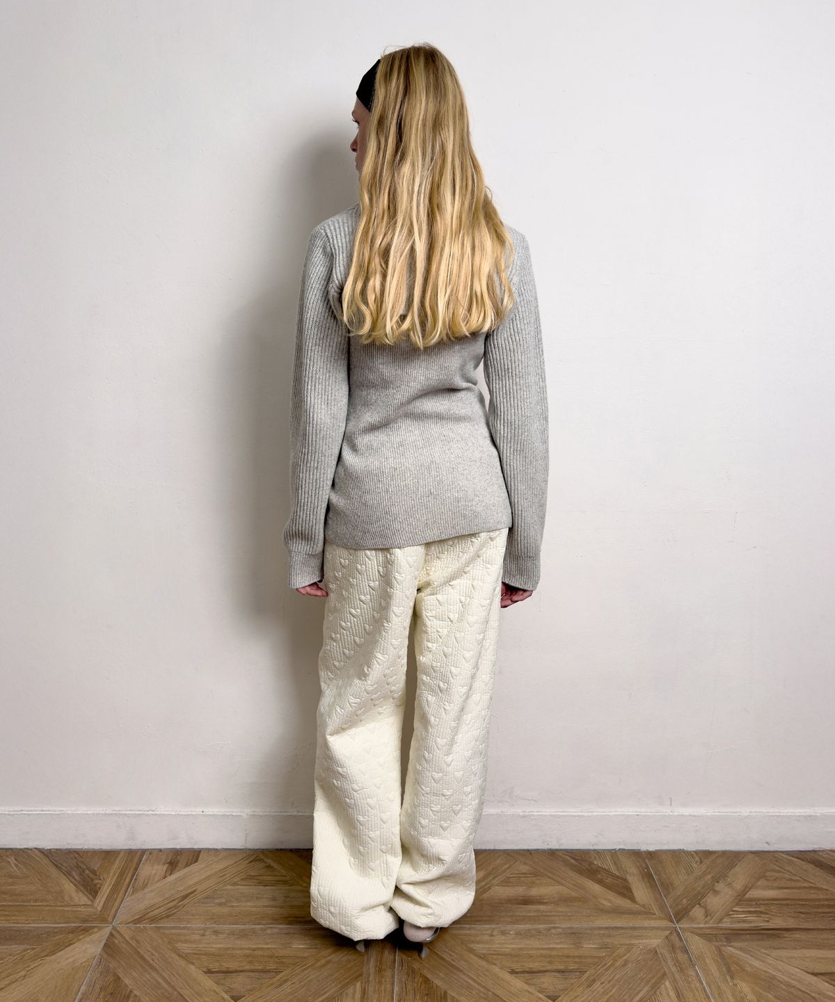다이애그널(DIAGONAL) HEART STITCHED PADDING PANTS (cream)