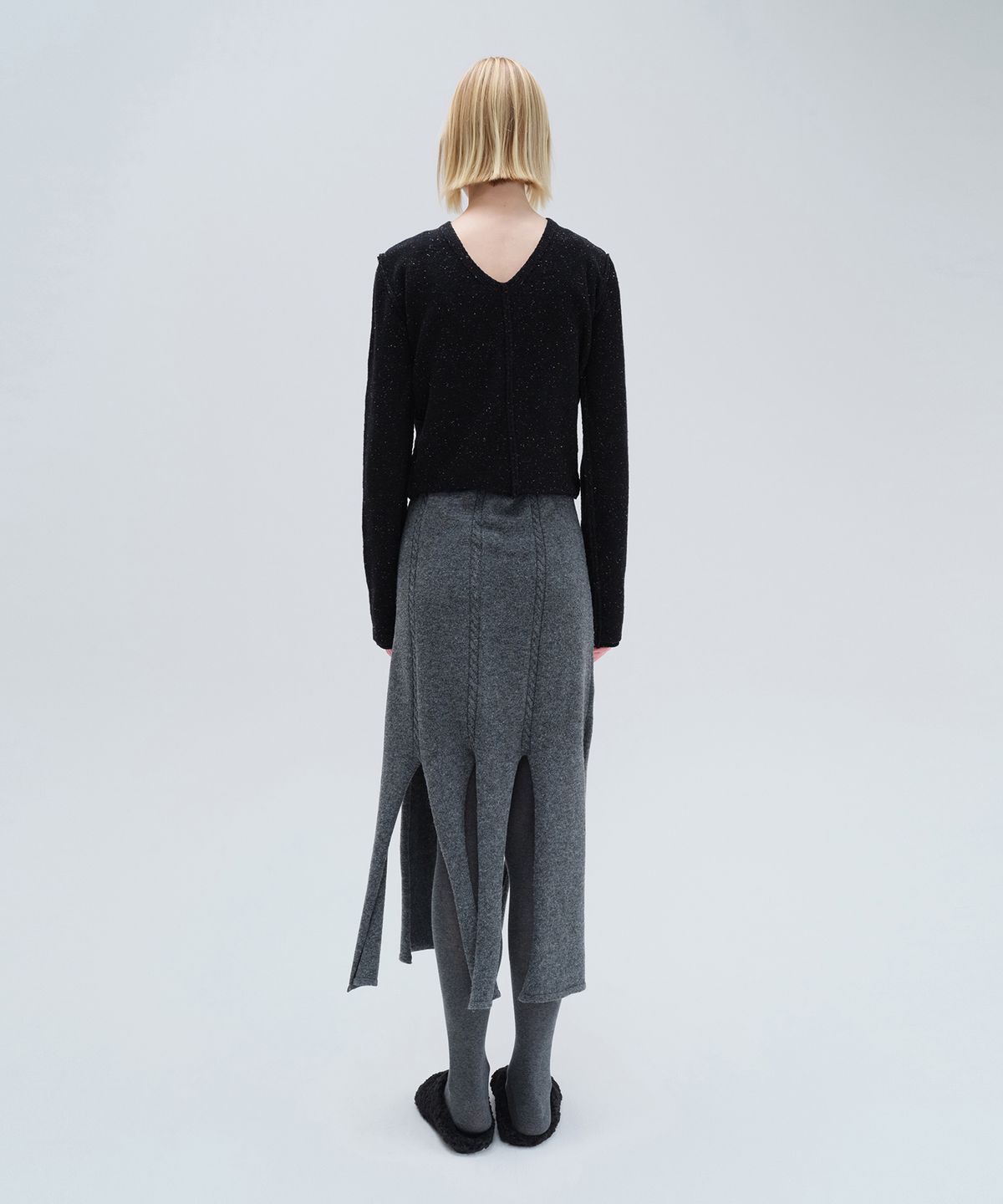 다이애그널(DIAGONAL) UNBALANCE SLIT KNIT DRESS (charcoal)