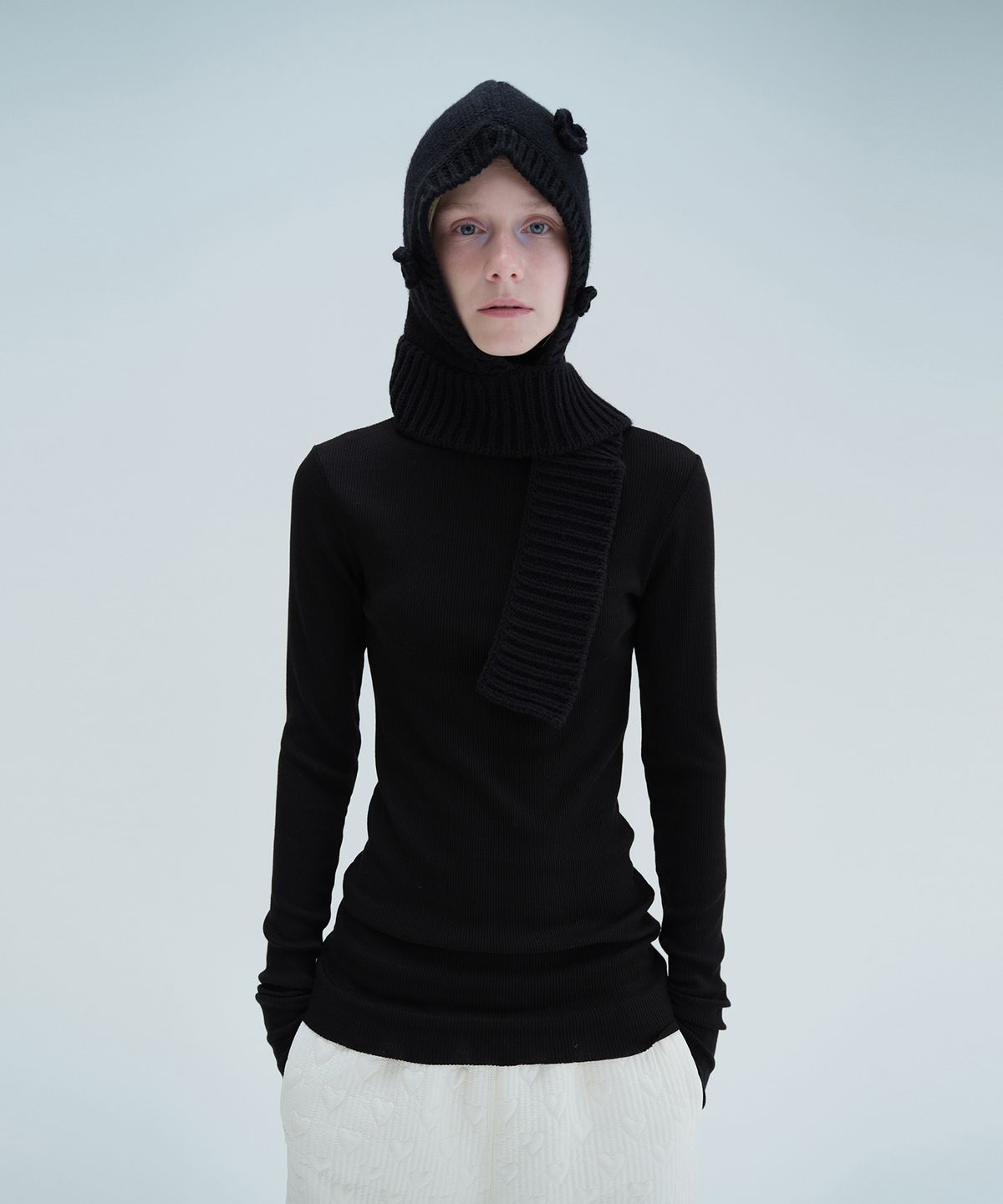 다이애그널(DIAGONAL) APPLIQUE BALACLAVA MUFFLER (black)