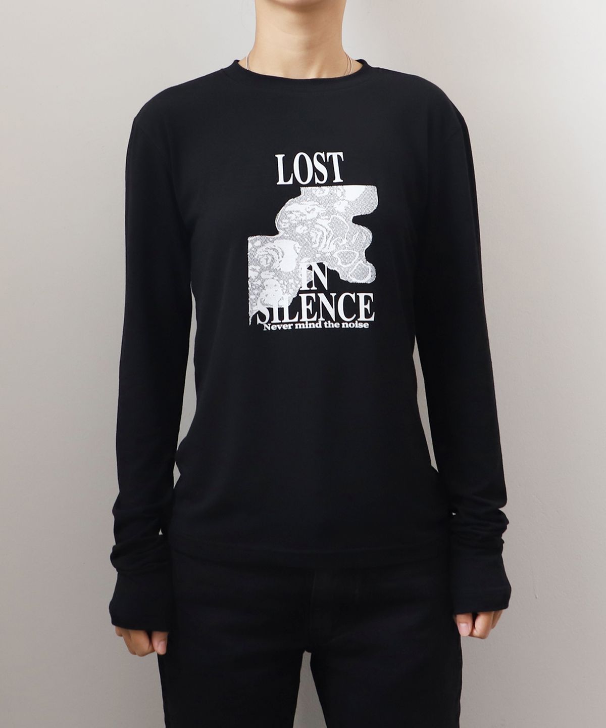 크루치(KRUCHI) Lost in Silence long-sleeved (BLACK) WOMENS