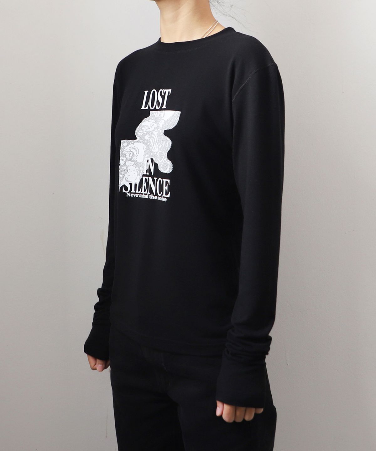 크루치(KRUCHI) Lost in Silence long-sleeved (BLACK) WOMENS