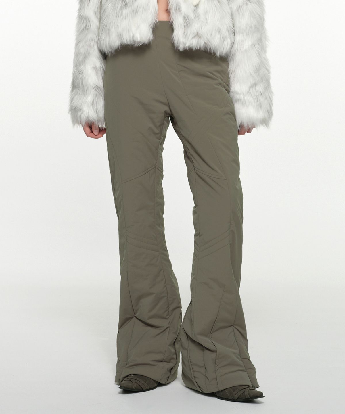 나체(NACHE) OBLIQUE LINE QUILTED PANTS LAVENDER