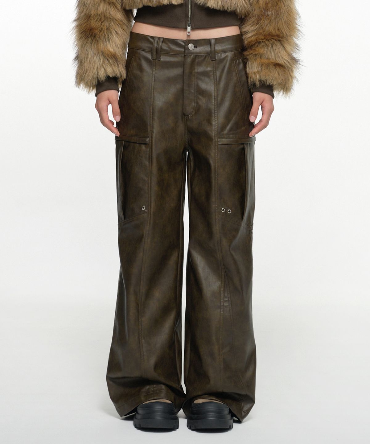 나체(NACHE) LEATHER WASHING CARGO PANTS (UNISEX) STONE BROWN