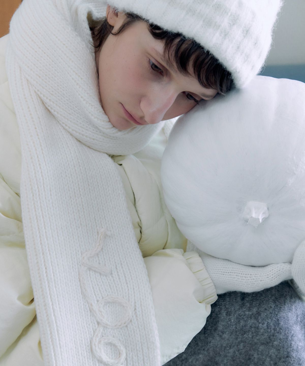 시눈(SINOON) Sinoon Logo Muffler (Cream)