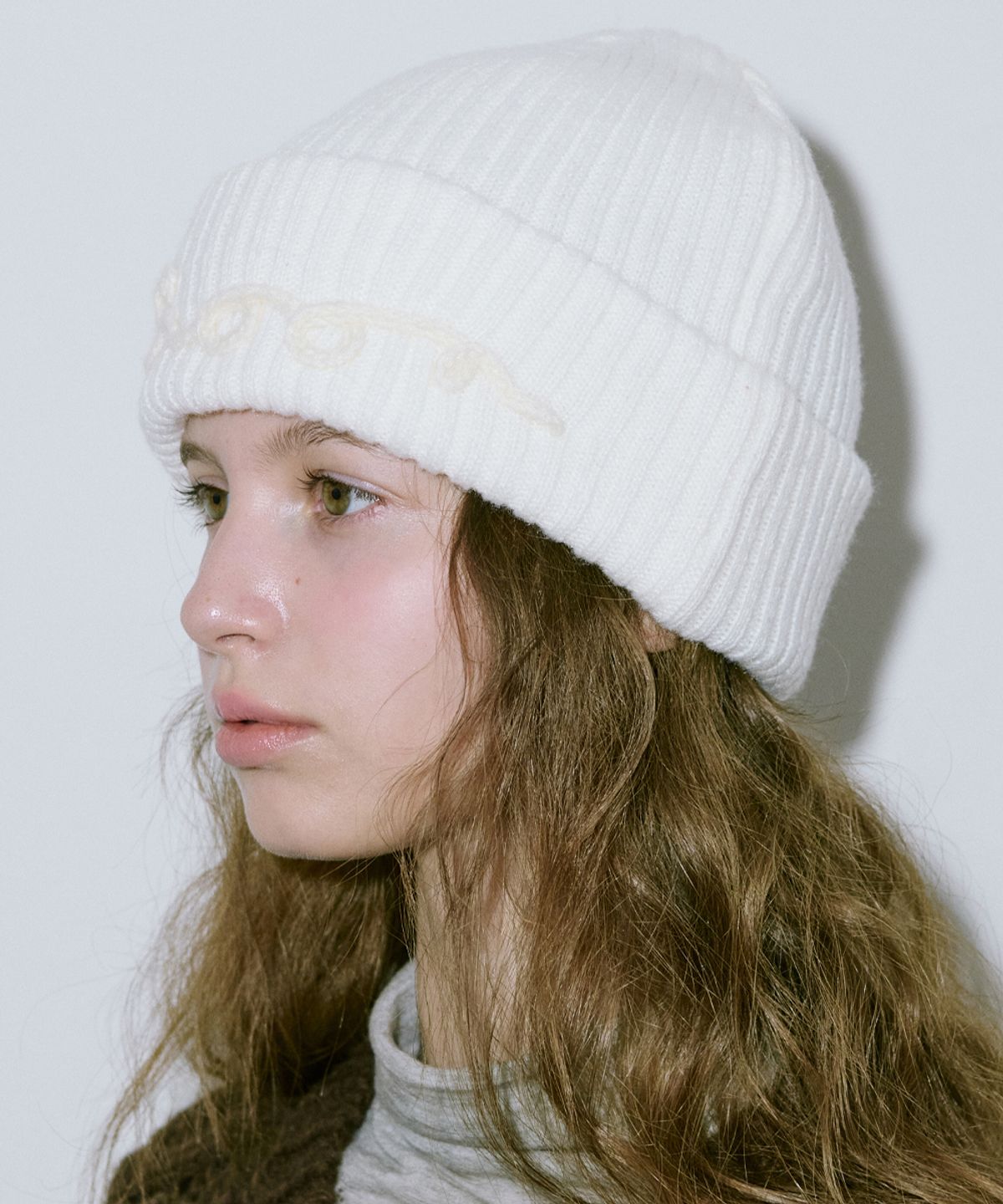 시눈(SINOON) Sinoon Logo Beanie (Cream)