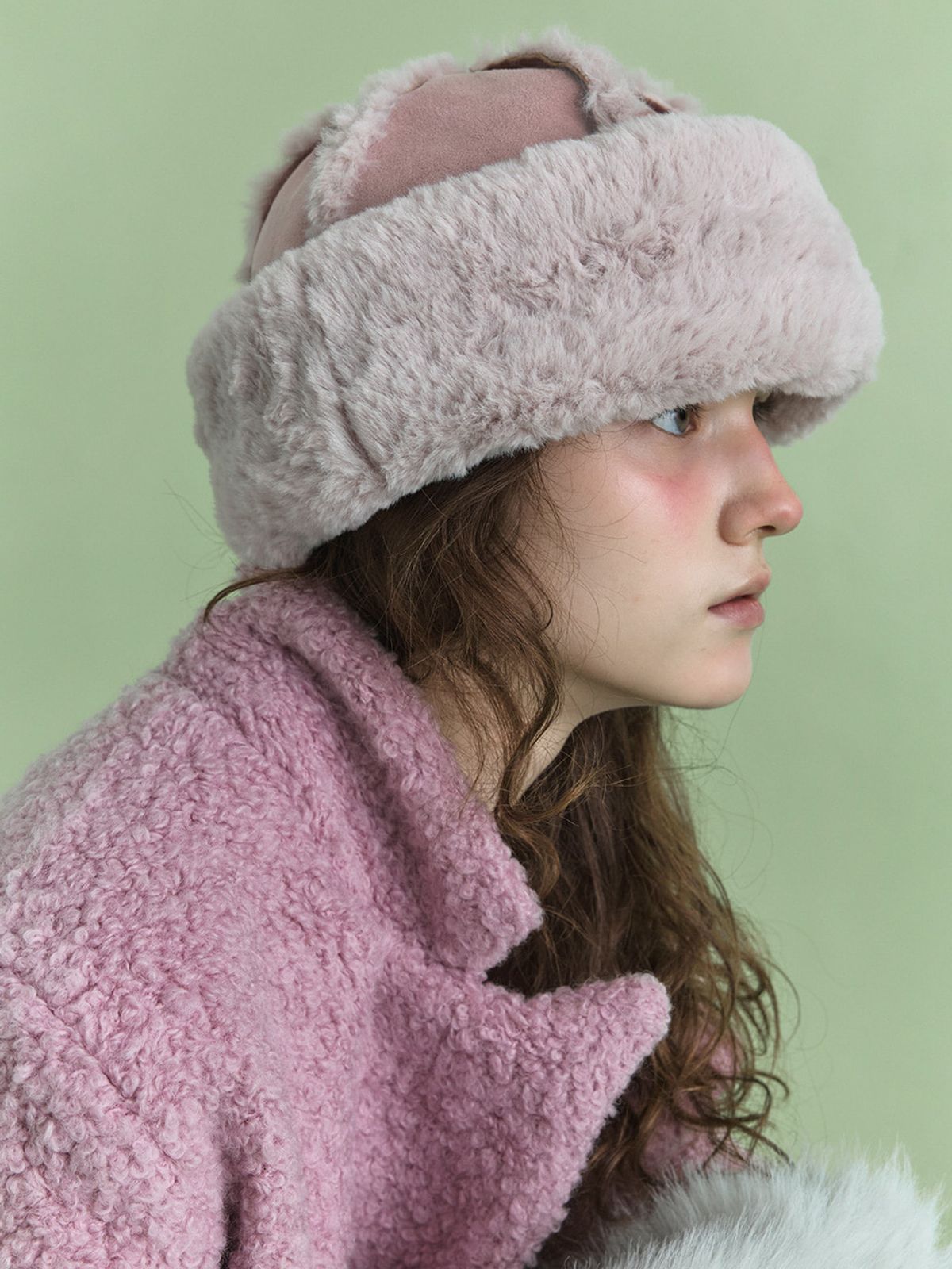 포에지담(POESIEDAME) FUR TOQUE HAT IN SUEDE PINK