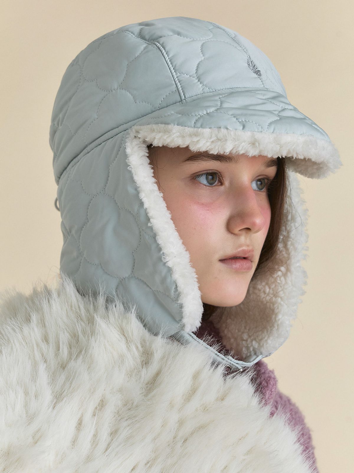 포에지담(POESIEDAME) PADDING EARFLAP HAT IN CLOVER ICEBERG
