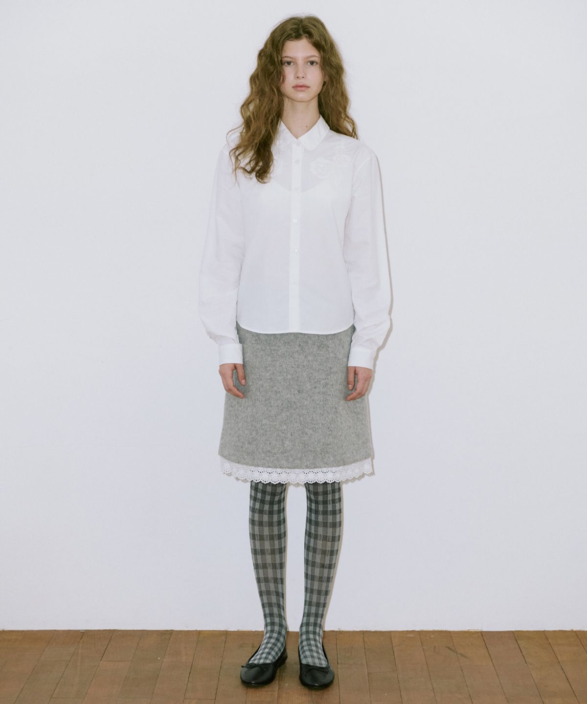 시눈(SINOON) Rose Artwork Shirt (White)