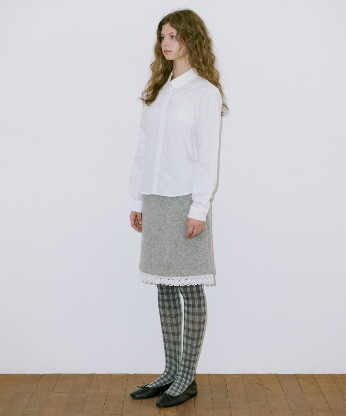 시눈(SINOON) Rose Artwork Shirt (White)