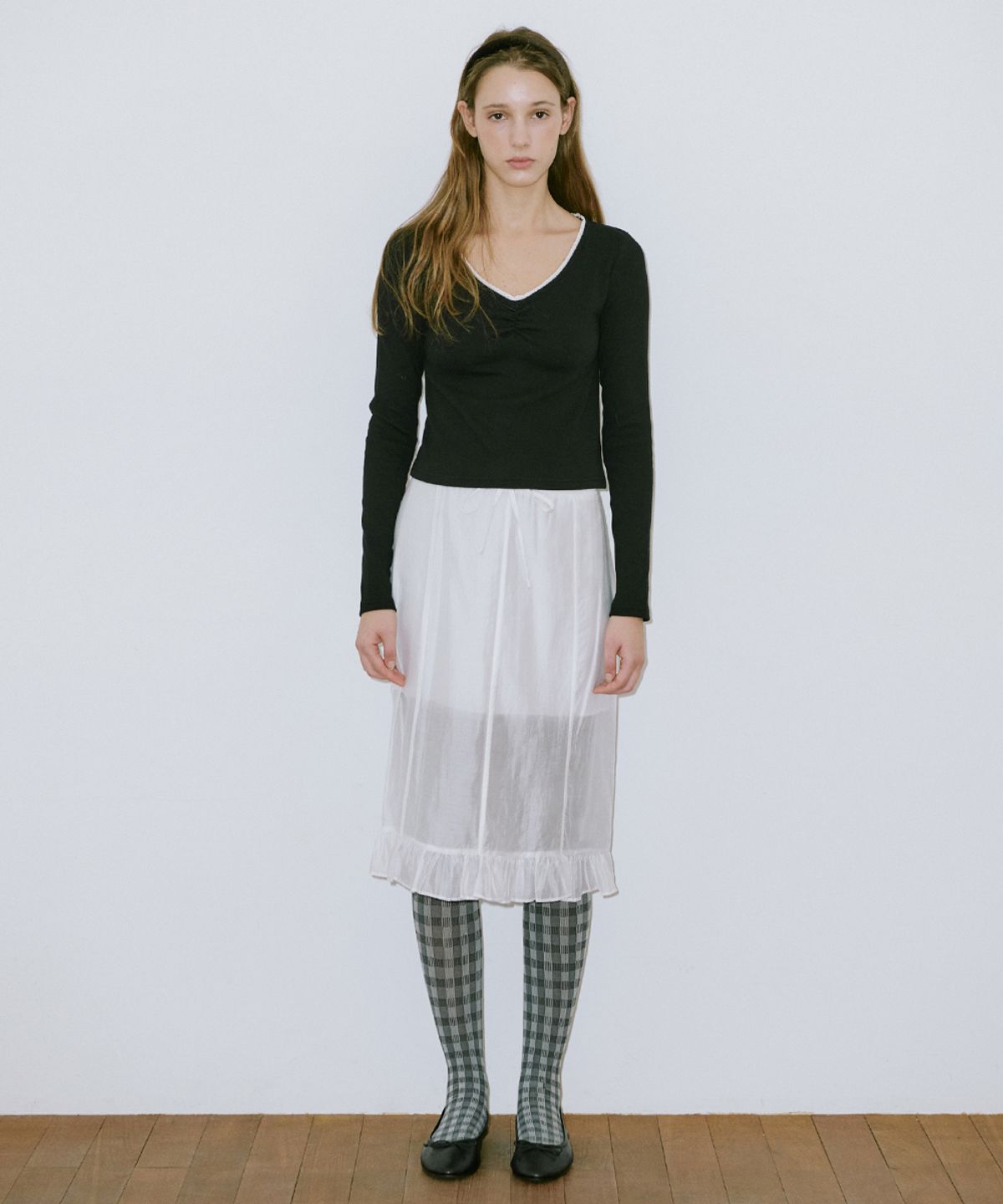 시눈(SINOON) Neck Lace T-Shirt (Melange Black)