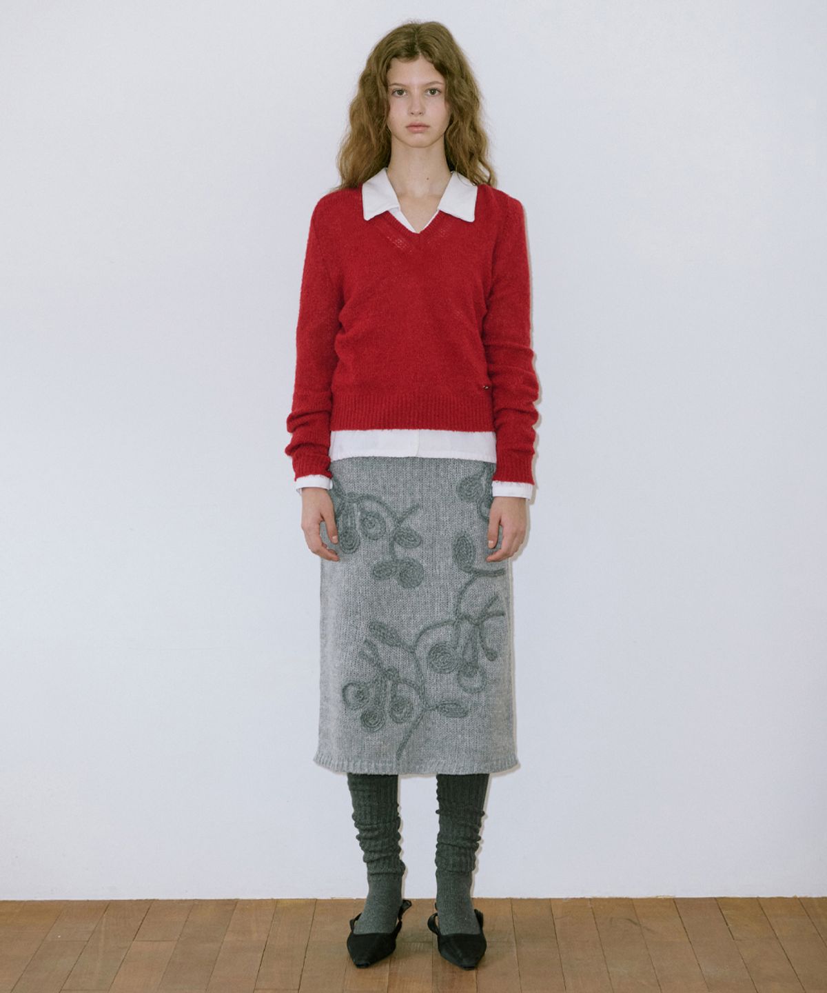 시눈(SINOON) Hairy Boucle V-Neck Knit (Red)