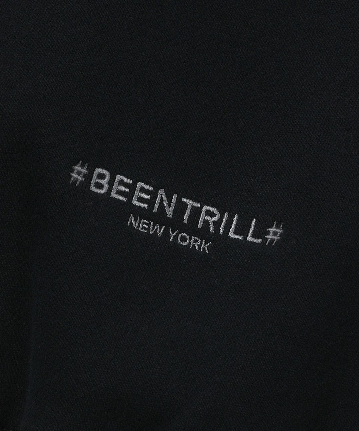빈트릴(BEENTRILL) 에센셜 해시태그 로고 기모 후드(블랙)
