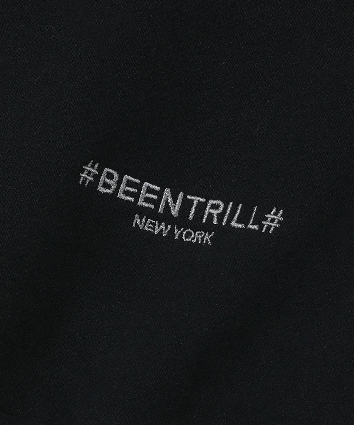 빈트릴(BEENTRILL) 우먼즈 에센셜 해시태그 로고 기모 후드(블랙)