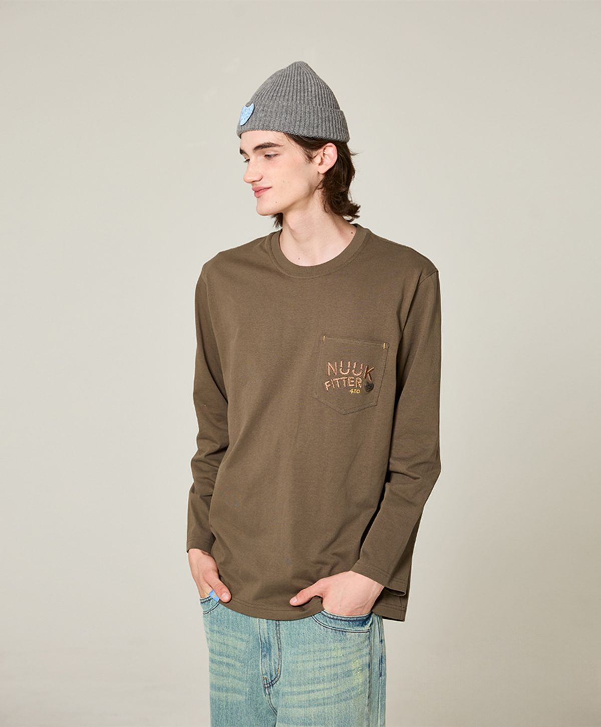 누크피터(NUUKFITTER) LONG SLEEVED POCKET T-SHIRT [KHAKI]
