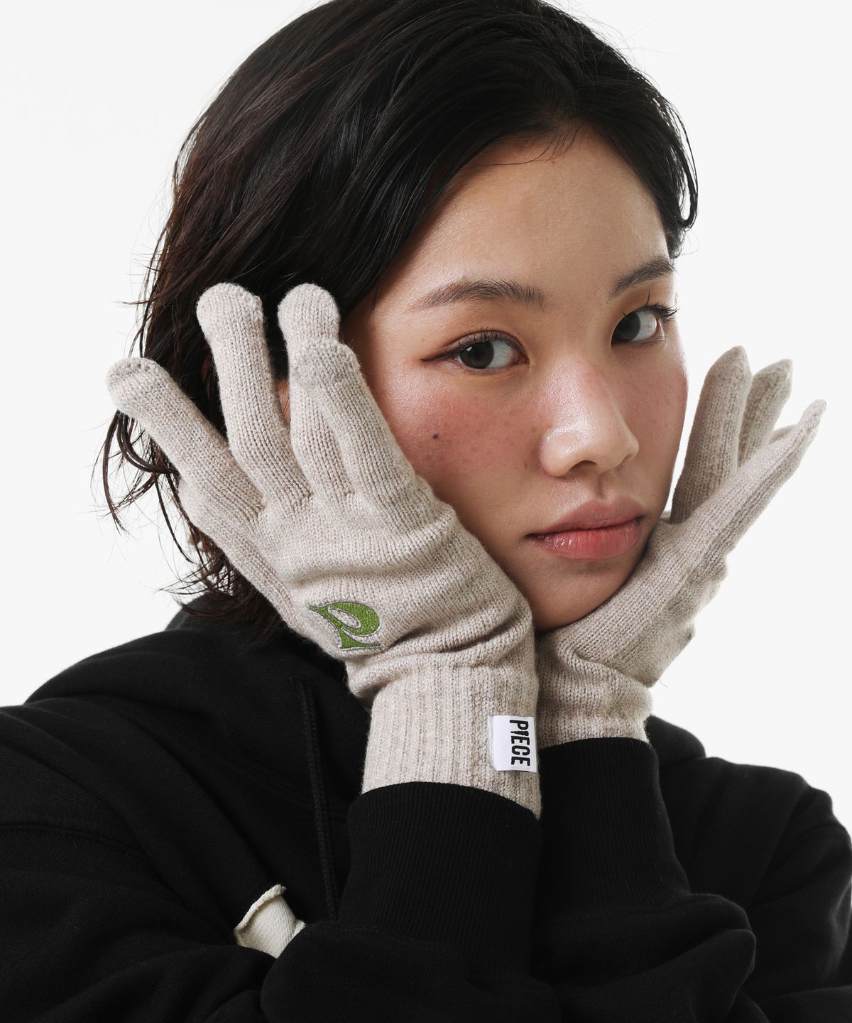 피스메이커(PIECE MAKER) P LOGO STRIPE MUFFLER+GLOVE SET