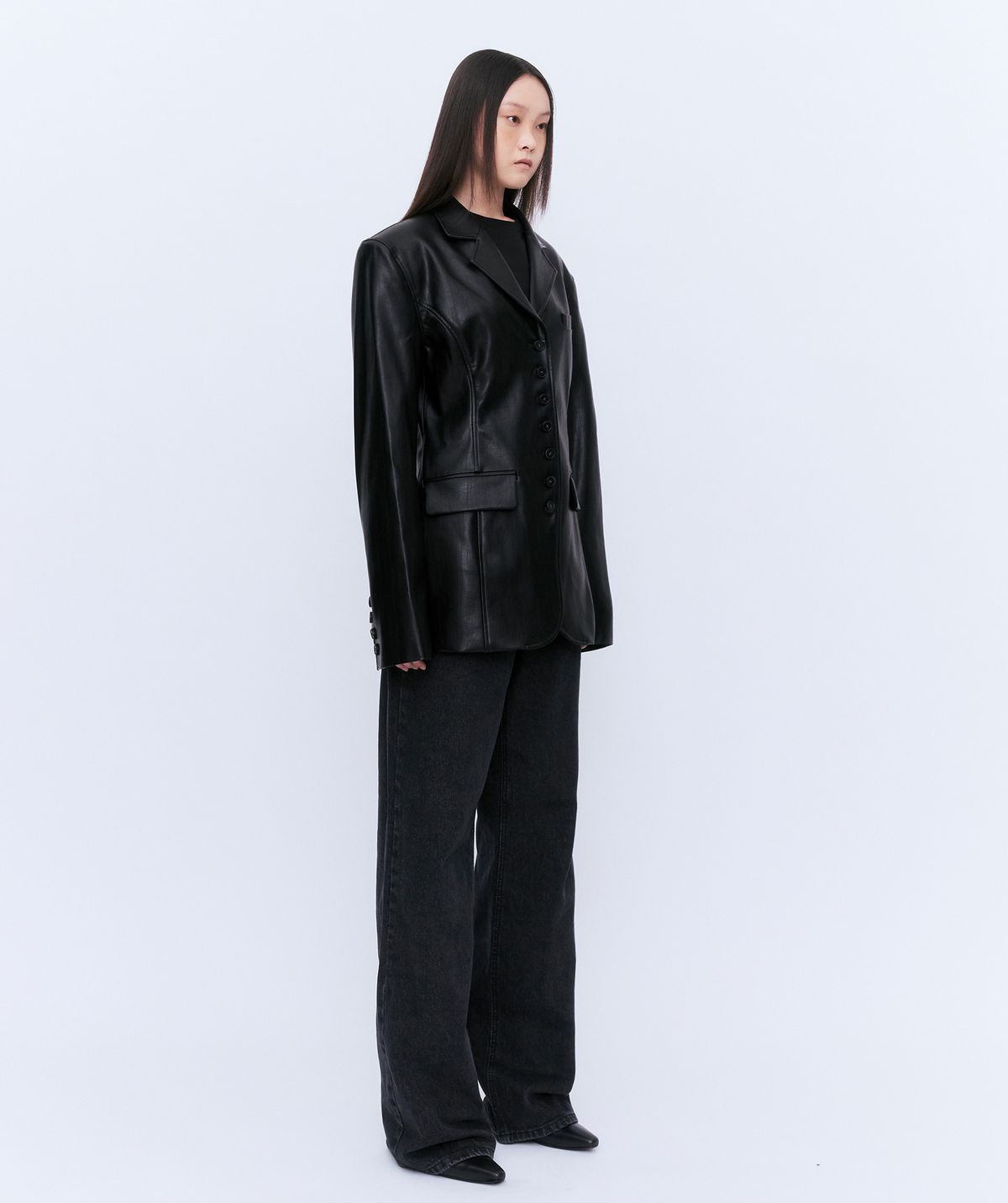 유지(YUJI) BUTTON LEATHER JACKET BLACK