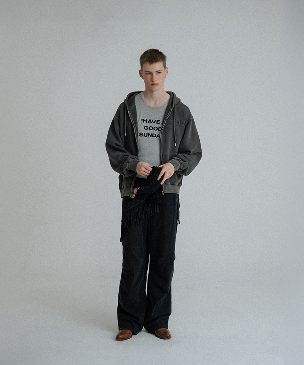 선데이후르츠마켓(SUNDAY FRUIT MARKET) LOVE, SUNDAY ZIP HOODIE CHARCOAL