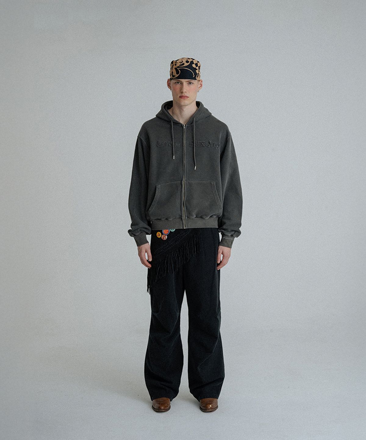 선데이후르츠마켓(SUNDAY FRUIT MARKET) LOVE, SUNDAY ZIP HOODIE CHARCOAL