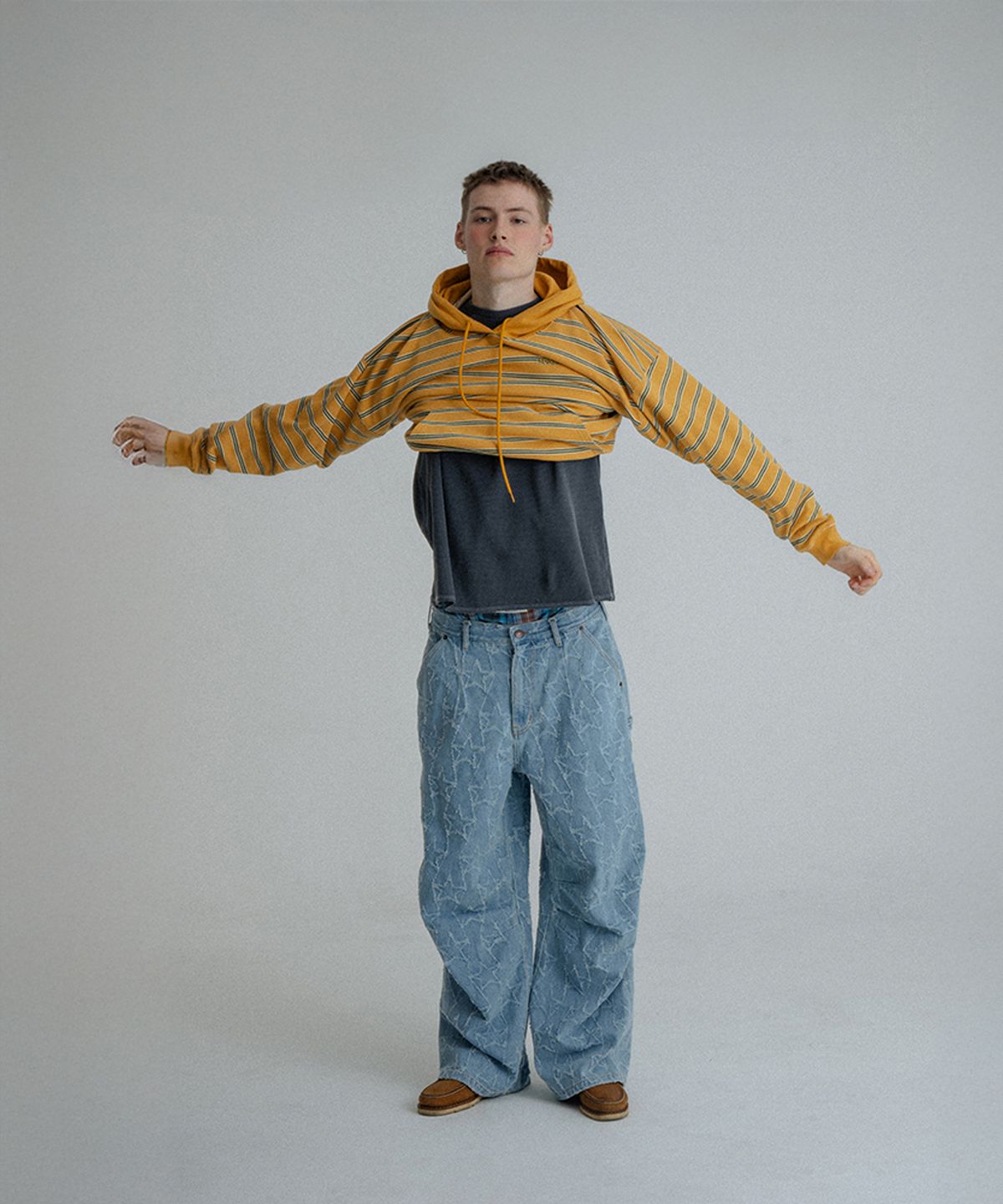 선데이후르츠마켓(SUNDAY FRUIT MARKET) SUNDAY STRIPE HOODIE MUSTARD