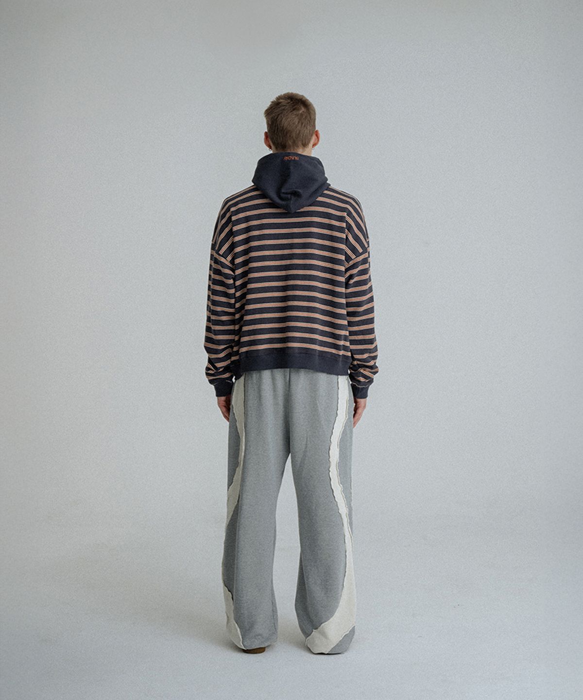 선데이후르츠마켓(SUNDAY FRUIT MARKET) SUNDAY STRIPE HOODIE NAVY