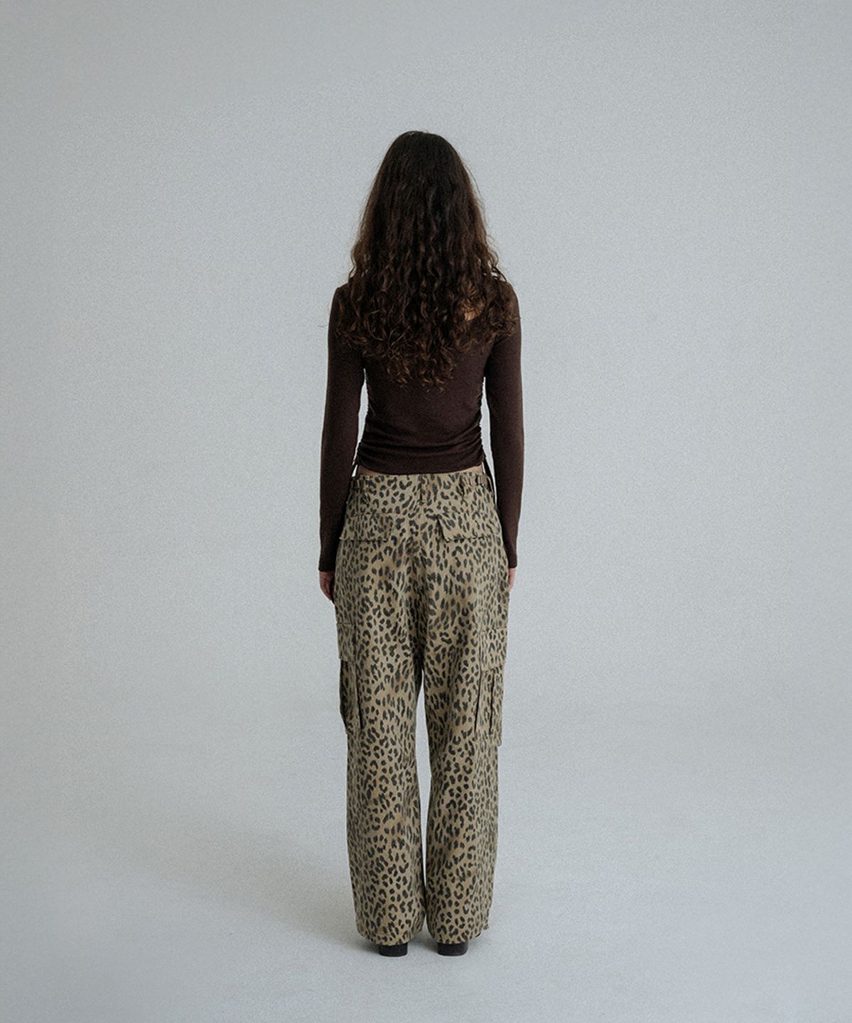 선데이후르츠마켓(SUNDAY FRUIT MARKET) SUNDAY STRING LS TEE BROWN