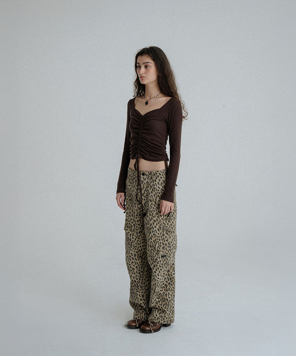 선데이후르츠마켓(SUNDAY FRUIT MARKET) SUNDAY STRING LS TEE BROWN