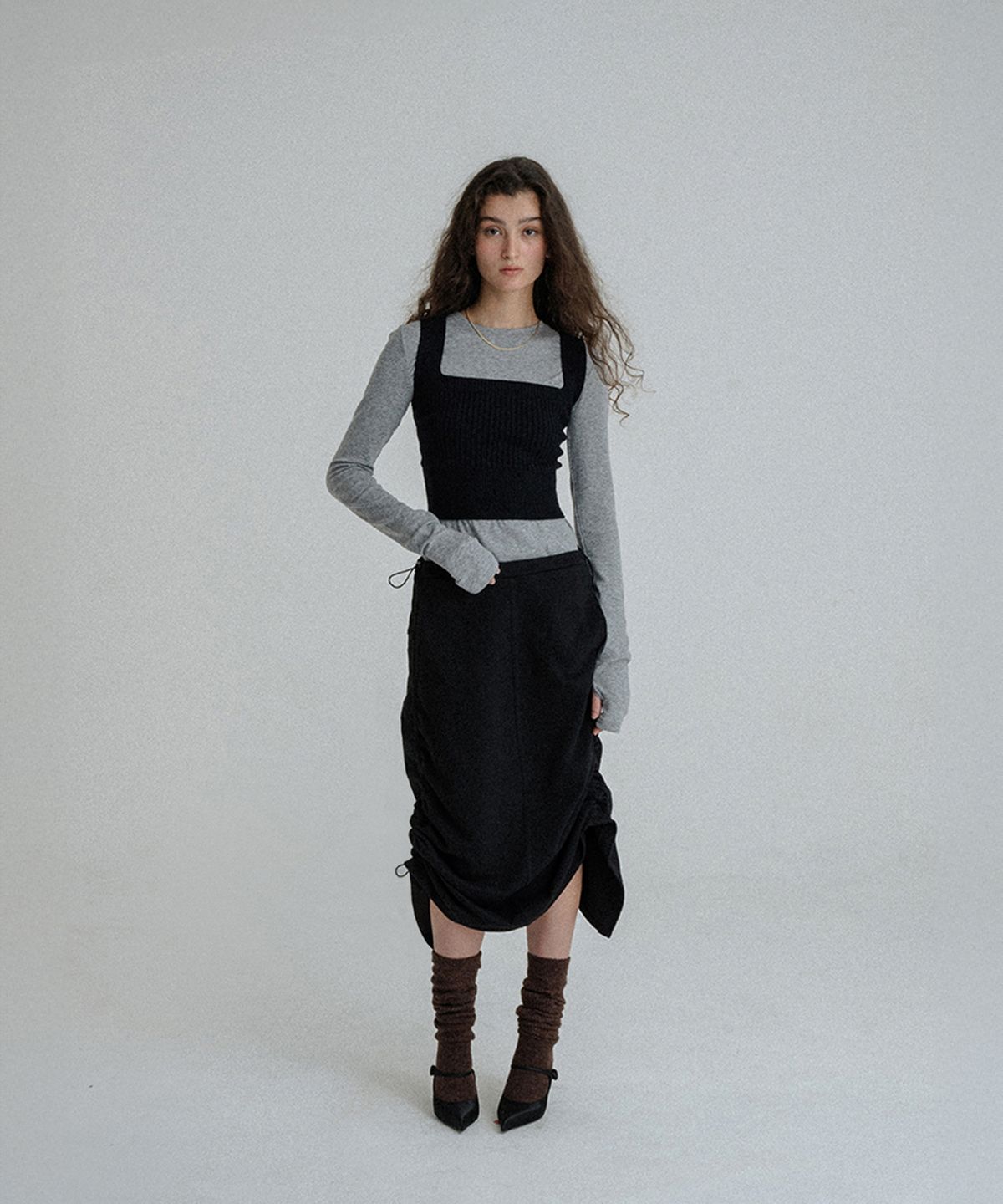 선데이후르츠마켓(SUNDAY FRUIT MARKET) STRING SWEAT SKIRT BLACK