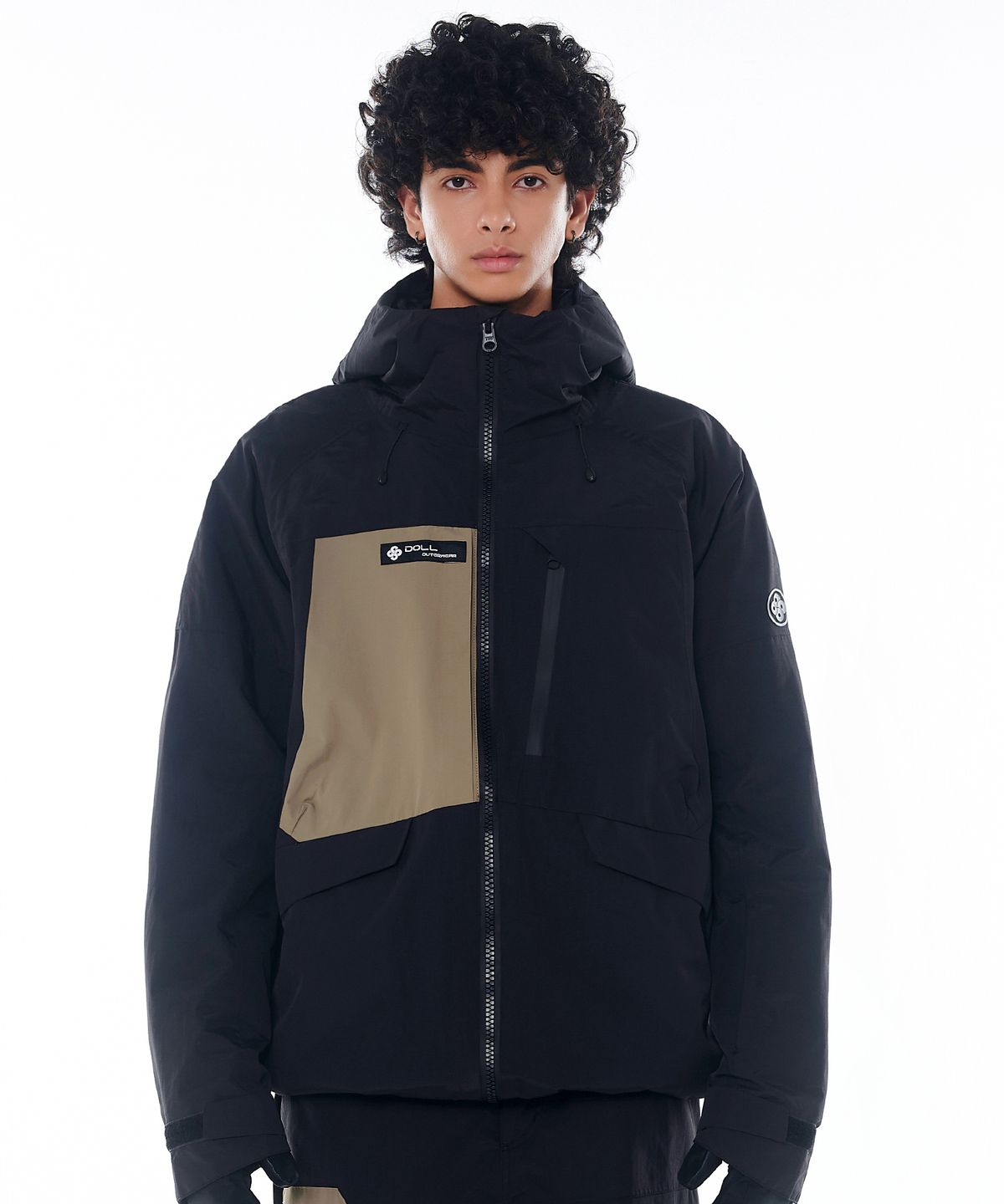 돌아우터웨어(DOLL OUTERWEAR) 2425 클라로 보드복 자켓 블랙 남녀공용