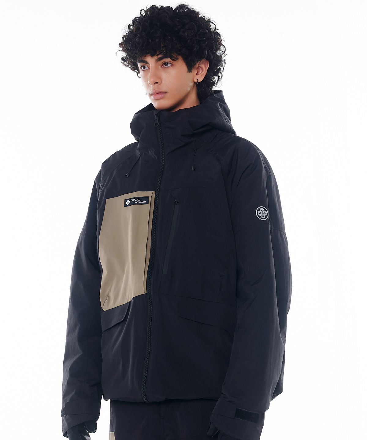 돌아우터웨어(DOLL OUTERWEAR) 2425 클라로 보드복 자켓 블랙 남녀공용