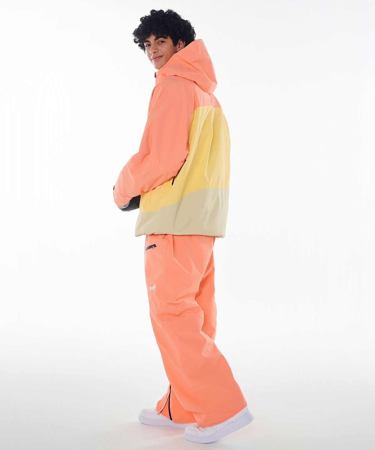 돌아우터웨어(DOLL OUTERWEAR) 2425 보니타 자켓&팬츠 보드복 세트 피치 남녀공용