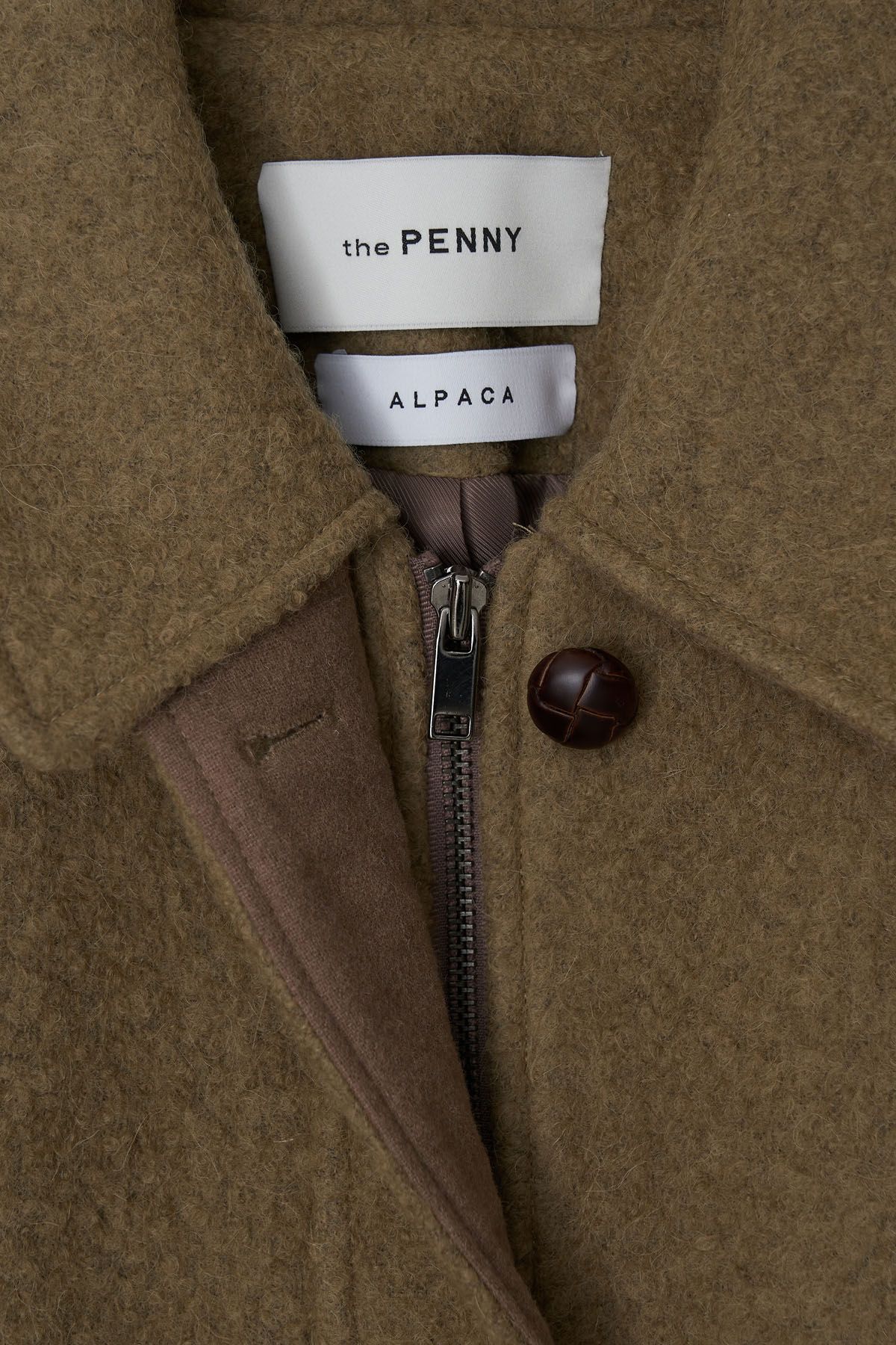 더페니(THE PENNY) ALPACA BOUCLE HALF ZIPUP COAT - Khaki Beige
