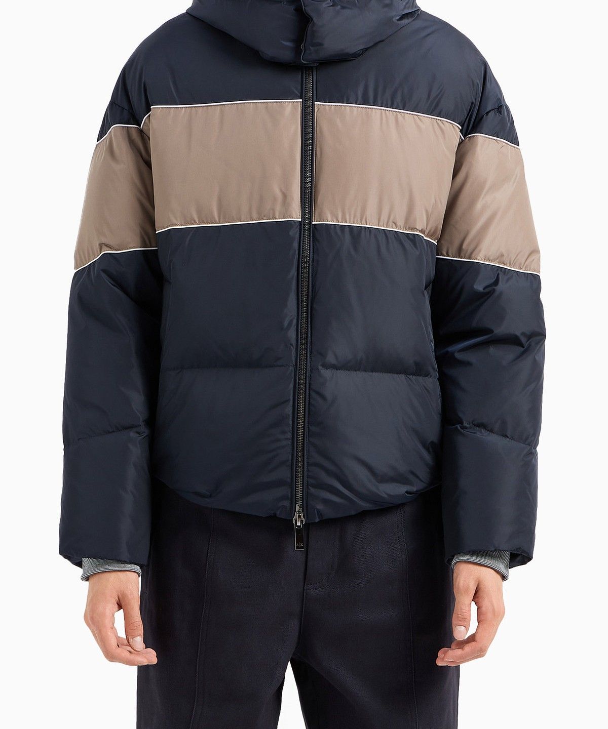 아르마니 익스체인지(ARMANI EXCHANGE) 남성 디태처블 후드 배색 다운 패딩 자켓_네이비 A414310016